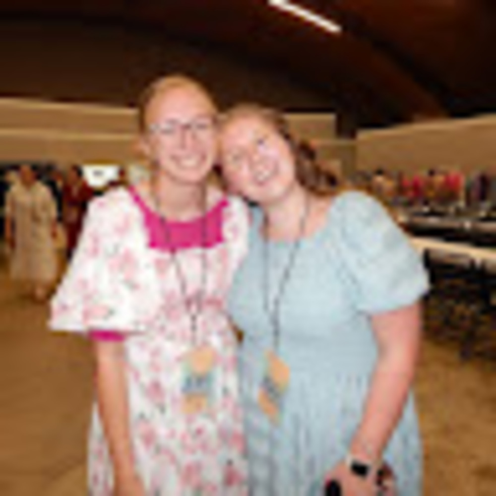 Meet your Posher, Madison